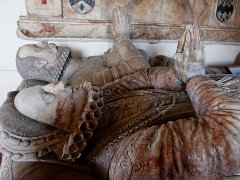 North-Ockendon-Church-Essex-6-Monument-Poyntz.jpg