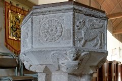 Little-Bromley-Church-Font.jpg